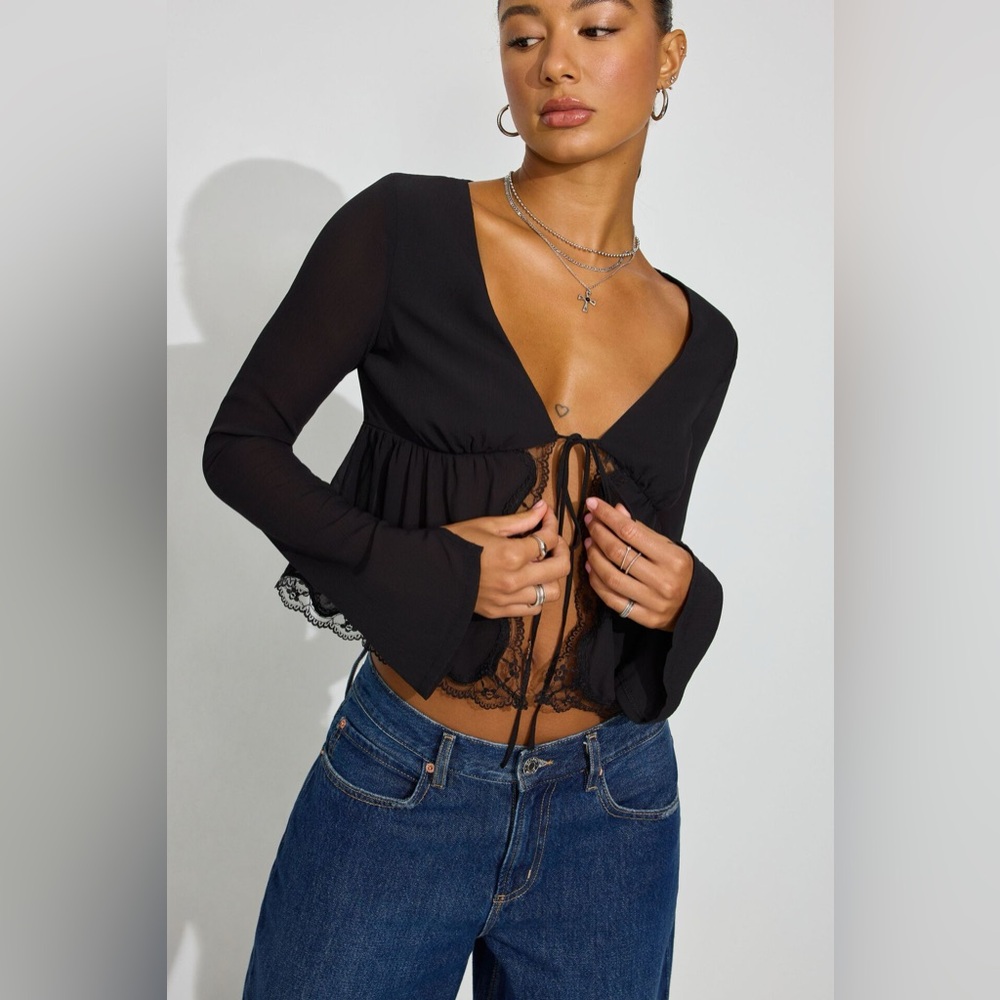 NWT Garage Georgette Lace Trim Flyaway Top
